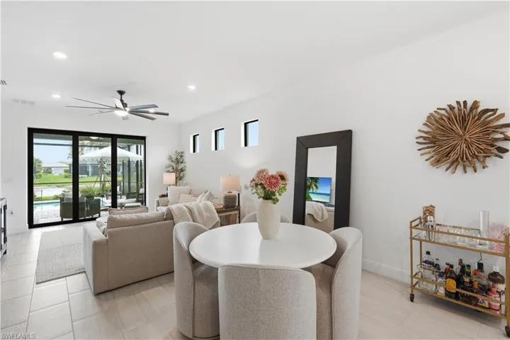 1940 Sierra Ct, Naples, Florida 34120