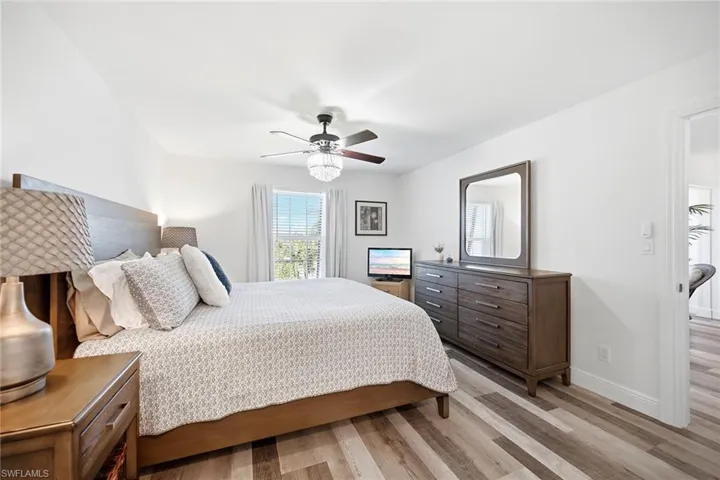 4200 Belair Ln 303, Naples, Florida 34103