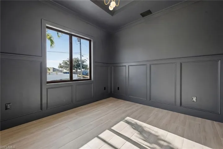 on main level, could be a  bedrom