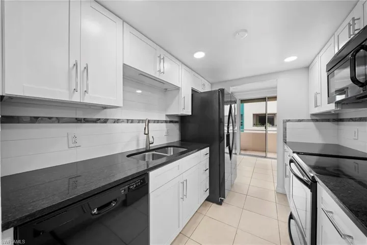4807 Sunset Ct 405, Cape Coral, Florida 33904