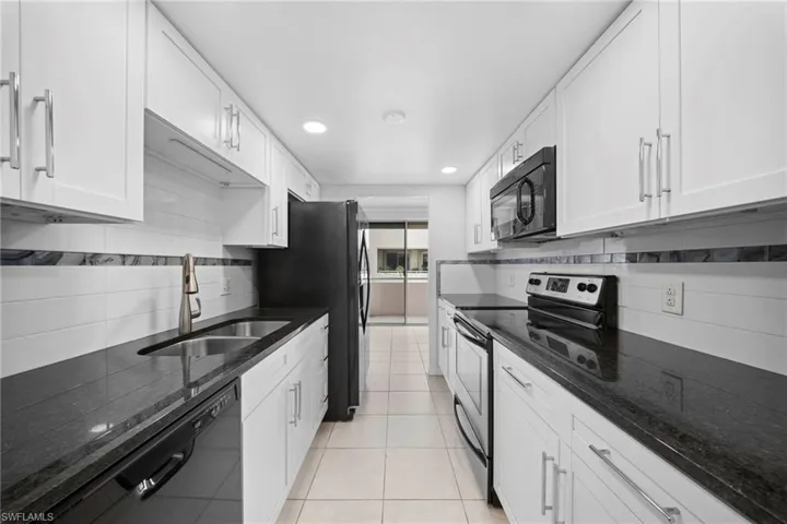 4807 Sunset Ct 405, Cape Coral, Florida 33904