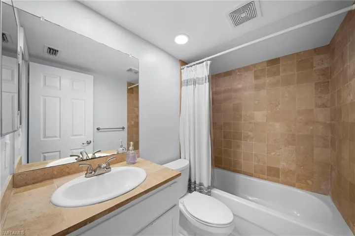 4807 Sunset Ct 405, Cape Coral, Florida 33904