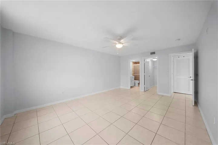 4807 Sunset Ct 405, Cape Coral, Florida 33904