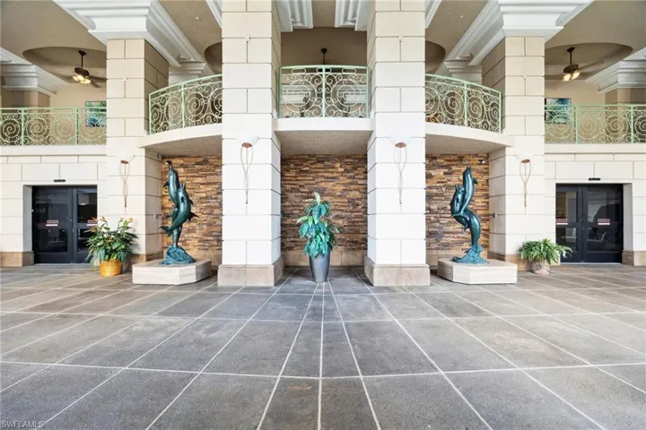 Lobby of Dolphine Pointe