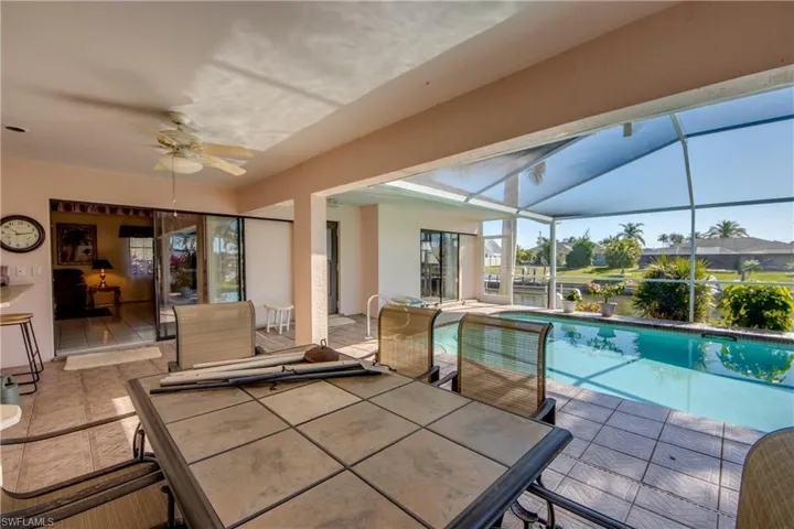 1907 Se 10th Ave, Cape Coral Fl 33990