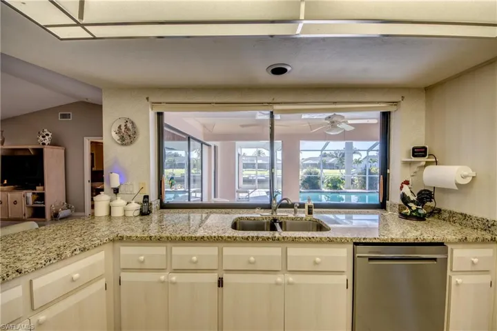 1907 Se 10th Ave, Cape Coral Fl 33990
