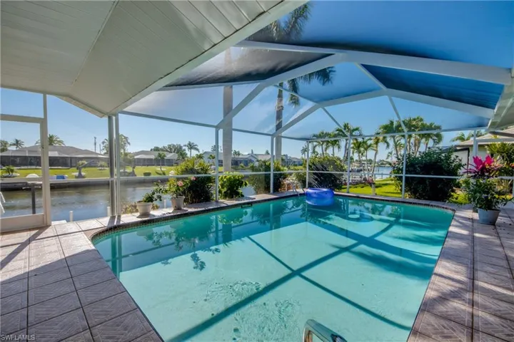 1907 Se 10th Ave, Cape Coral Fl 33990