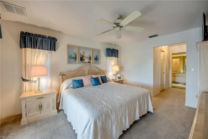 1907 Se 10th Ave, Cape Coral Fl 33990