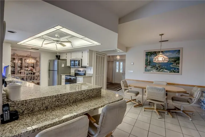 1907 Se 10th Ave, Cape Coral Fl 33990