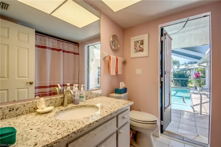 1907 Se 10th Ave, Cape Coral Fl 33990