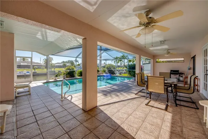 1907 Se 10th Ave, Cape Coral Fl 33990