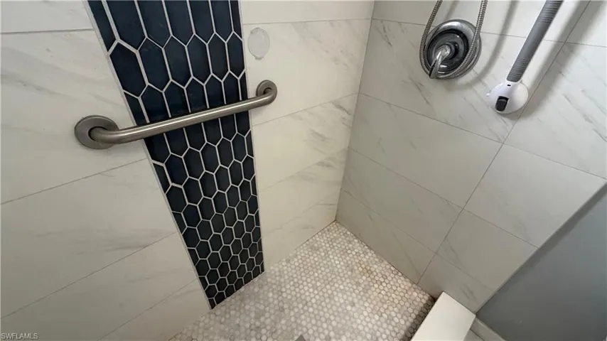 2815 Nw 26th Ter, Cape Coral, Florida 33993