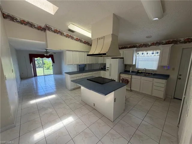 2815 Nw 26th Ter, Cape Coral, Florida 33993