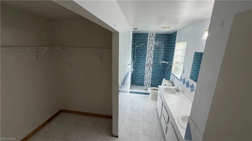 2815 Nw 26th Ter, Cape Coral, Florida 33993