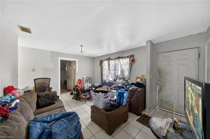 1904  Fountain  ST, Fort Myers, FL 33916