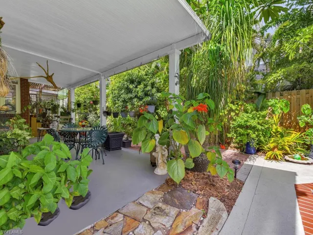 2747  Providence  ST, Fort Myers, FL 33916