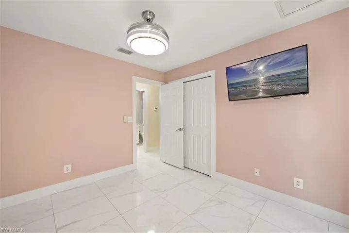 1619 13th Ter, Cape Coral, Florida 33991