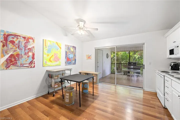 5406 16th Pl Sw E4, Naples, Florida 34116