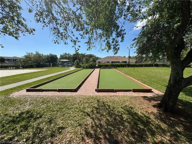 Bocce Ball