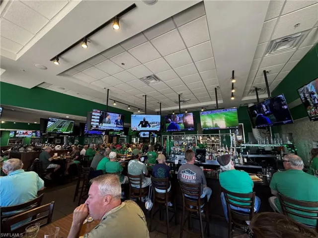 Duffy's Sports Bar and Grill