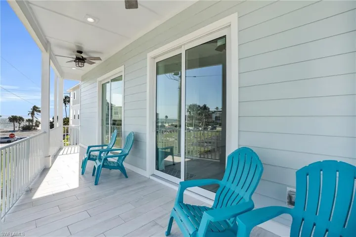 Guest suite balcony