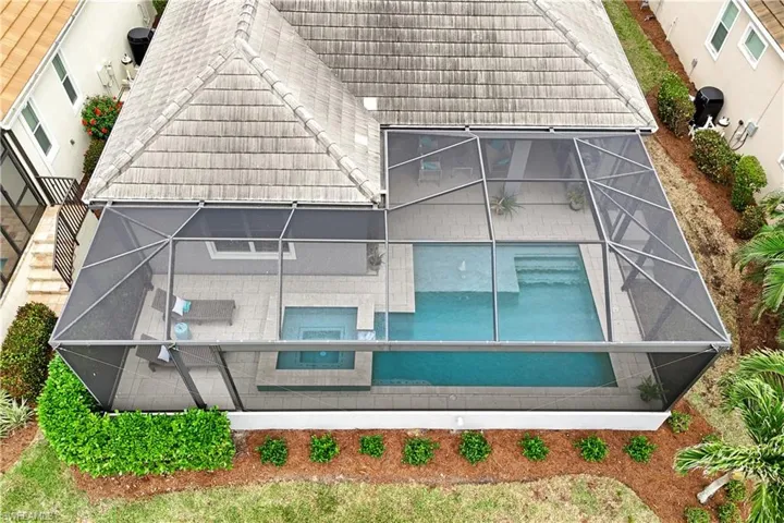 Carefully planned Pool/Lanai outdoor living space