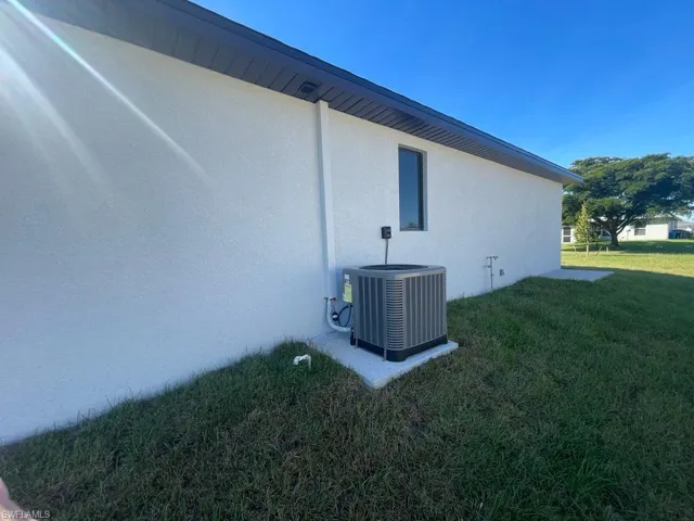 100  Nelson S RD, Cape Coral, FL 33991