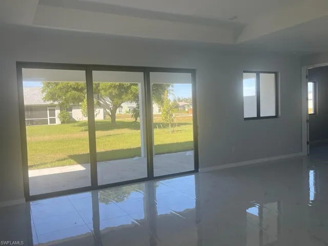 100  Nelson S RD, Cape Coral, FL 33991