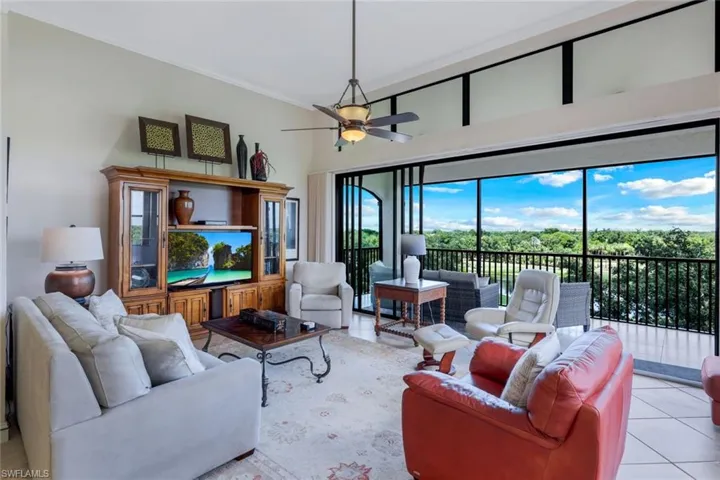 Thirteen foot ceiling and jaw dropping view of the Pelican Bay golf course