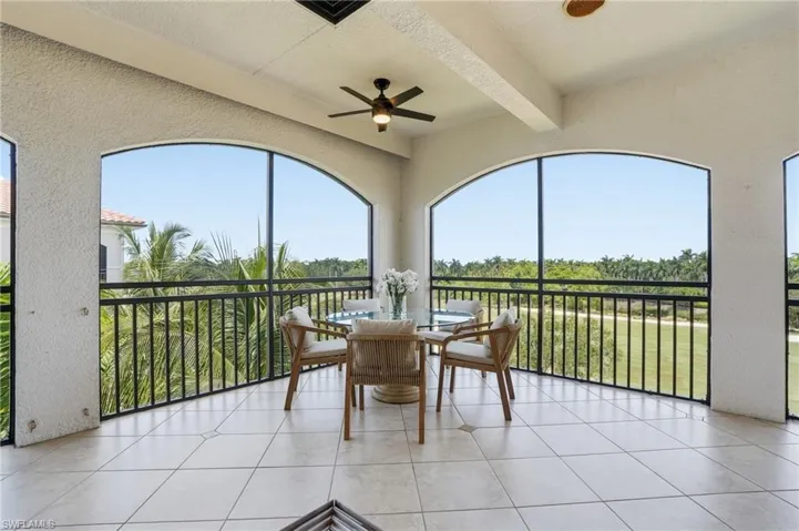 2543 Marquesa Royale Ln #4-302, Naples, Florida 34109