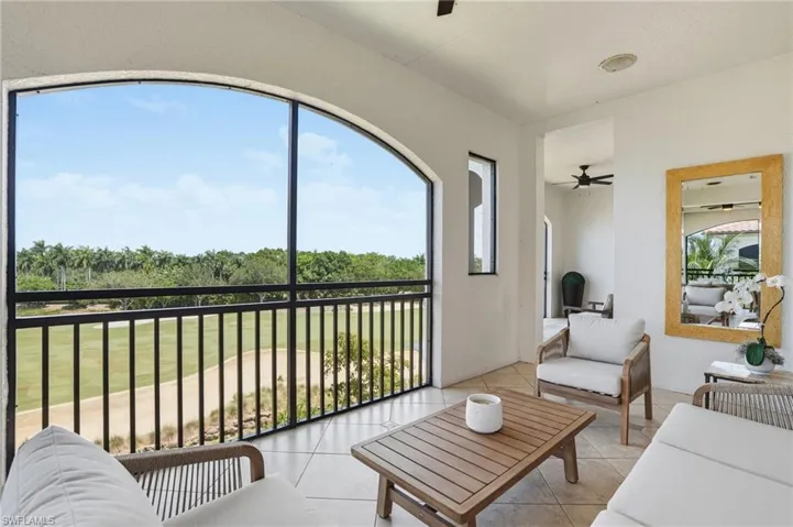 2543 Marquesa Royale Ln #4-302, Naples, Florida 34109