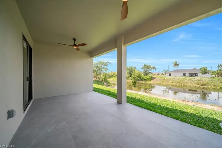 711  Gleason  PKWY, Cape Coral, FL 33914