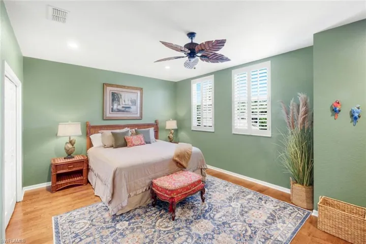 Extra Large Front Bedroom 2 with sitting area