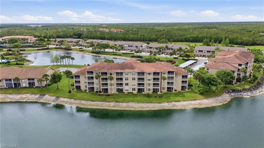 8600  Cedar Hammock  CIR, Naples, FL 34112