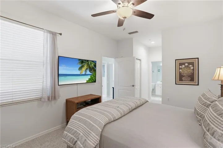 8600  Cedar Hammock  CIR, Naples, FL 34112