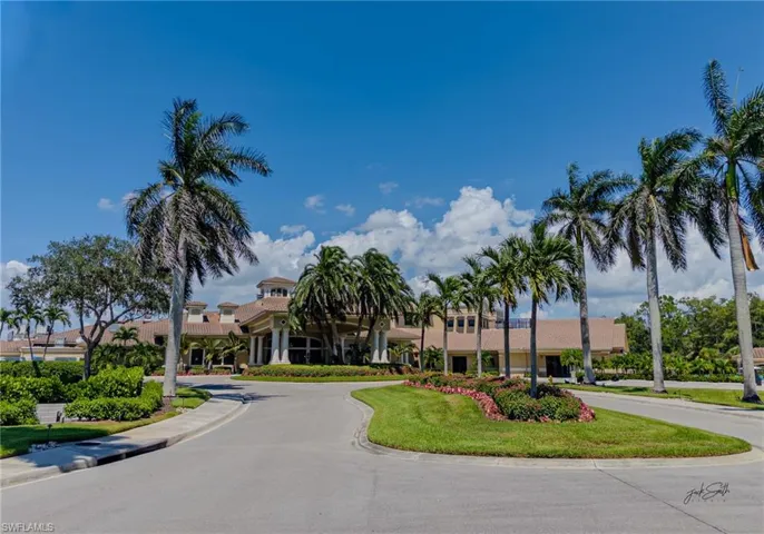 8600  Cedar Hammock  CIR, Naples, FL 34112