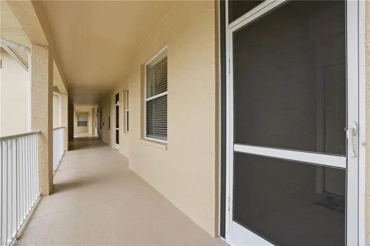8600  Cedar Hammock  CIR, Naples, FL 34112