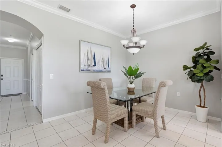 8600  Cedar Hammock  CIR, Naples, FL 34112