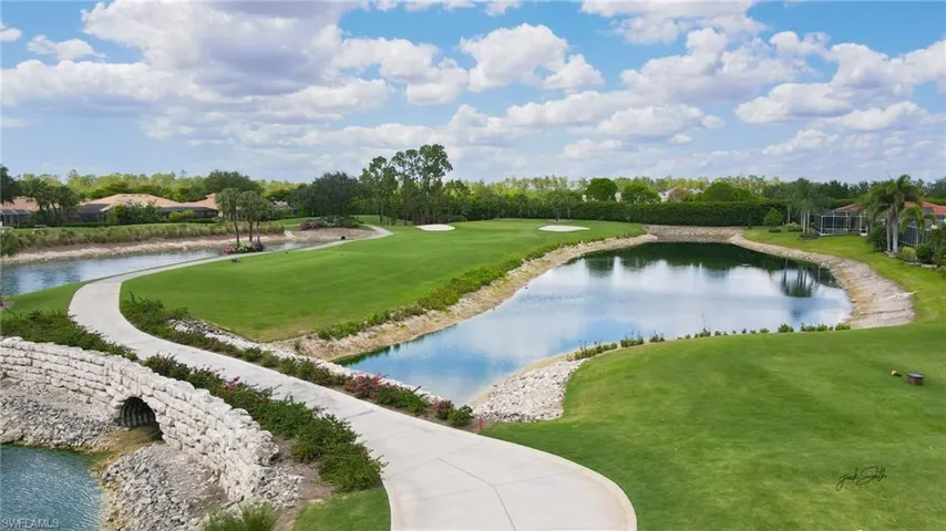 8600  Cedar Hammock  CIR, Naples, FL 34112