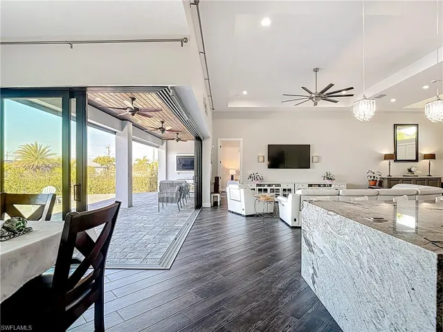 3900 Gulfstream Pkwy, Cape Coral, Florida 33993