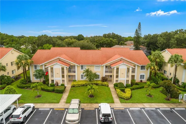 7725 Jewel Ln 201, Naples, Florida 34109