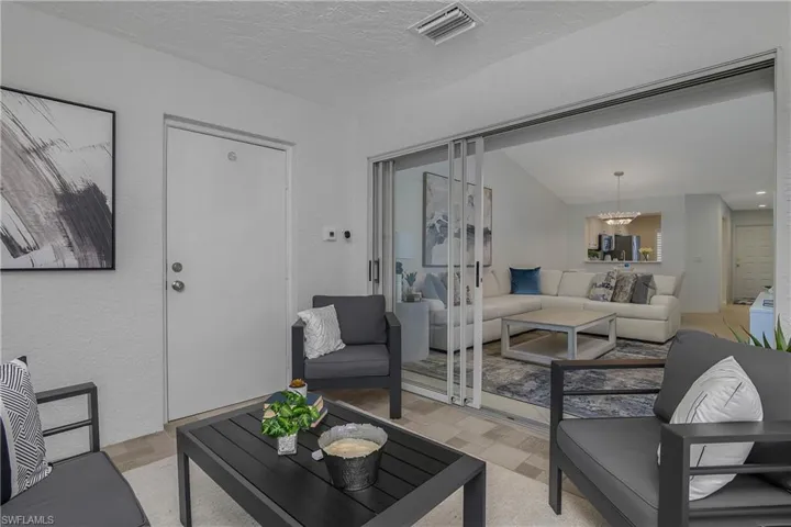 7725 Jewel Ln 201, Naples, Florida 34109