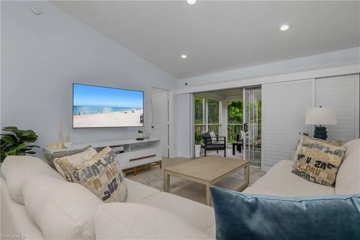 7725 Jewel Ln 201, Naples, Florida 34109