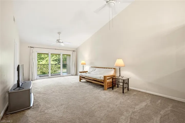 193 Robin Hood Cir 203, Naples, Florida 34104