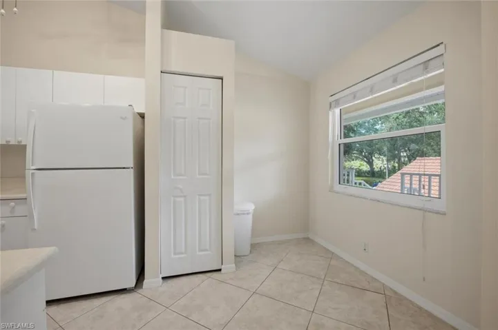 193 Robin Hood Cir 203, Naples, Florida 34104