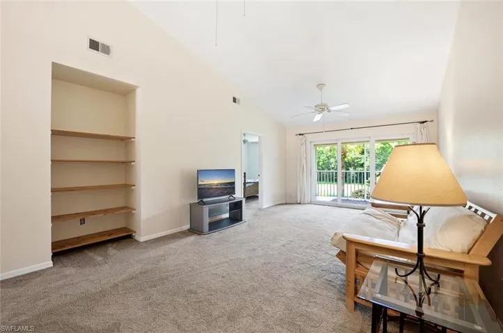 193 Robin Hood Cir 203, Naples, Florida 34104