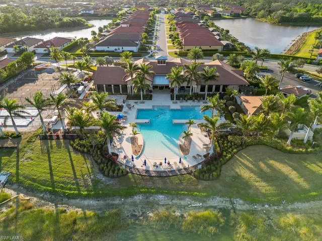 1598  Oceania S DR, Naples, FL 34113