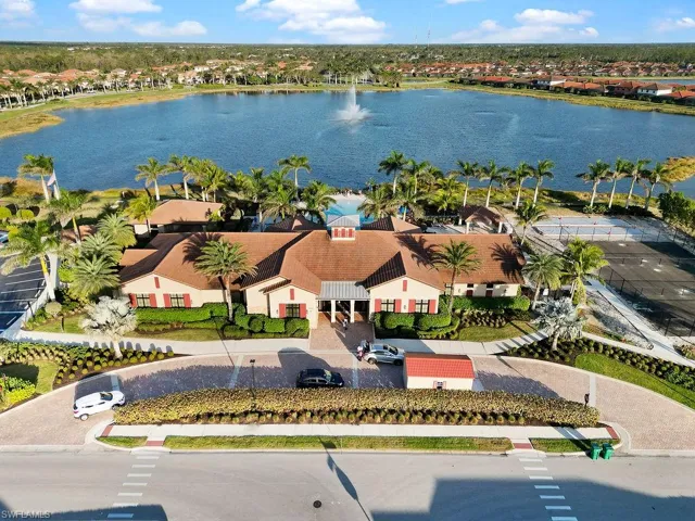 1598  Oceania S DR, Naples, FL 34113