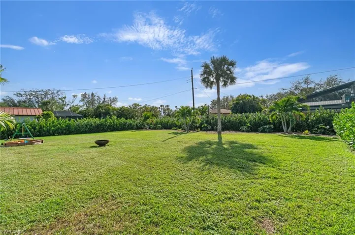 1034  El Rio  AVE, Fort Myers, FL 33919