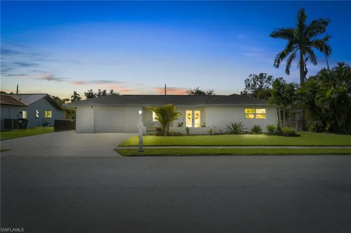 1034  El Rio  AVE, Fort Myers, FL 33919
